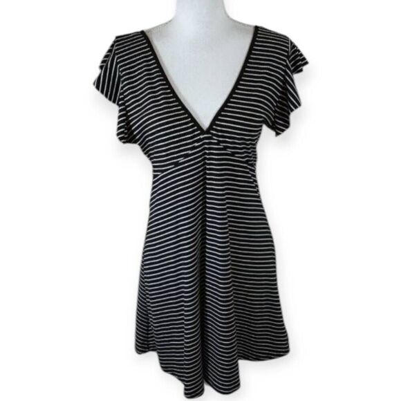 WILD FABLE BLACK & WHITE STRIPE DRESS SZ.L EUC - Picture 2 of 5